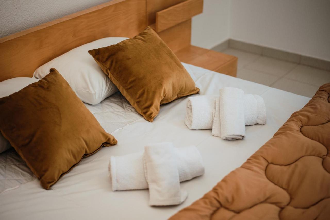 איה נאפה Five Keys Apartments מראה חיצוני תמונה